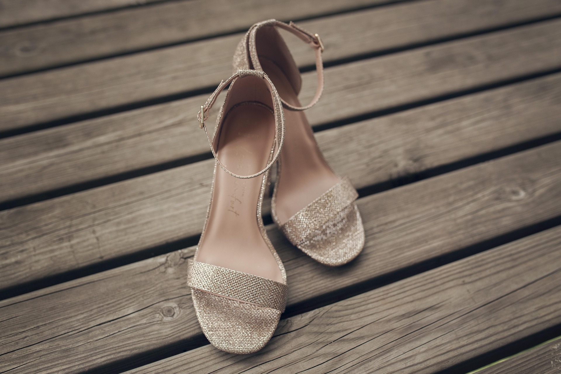 Leather court heels and slingbacks for events, weddings and evening occasions